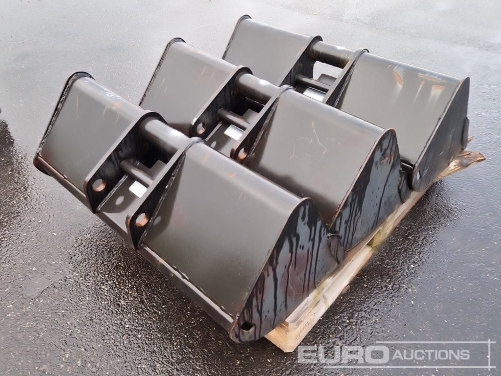 40" Ditching Buckets to suit Terex TC25 (3 of) - Bucket: picture 3 40" Ditching Buckets to suit Terex TC25 (3 of) - Bucket: picture 3