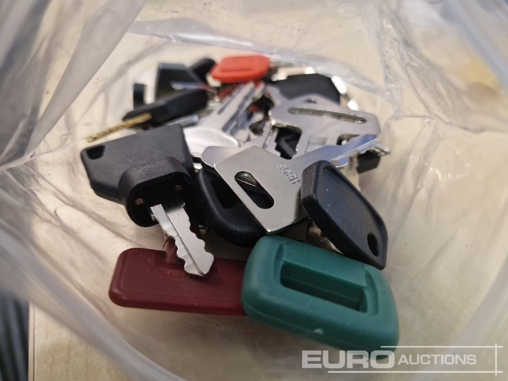 42 Key Set Compatible with John Deere, Cat, Toyota, JCB, Volvo, Doosan, Bobcat, Kubota, Hyundai, Bomag, New Holland, Komatsu, Case, Clark, IH, Kobelco, Takeuchi, Massey Ferguson, JLG, Genie - Construction equipment: picture 4 42 Key Set Compatible with John Deere, Cat, Toyota, JCB, Volvo, Doosan, Bobcat, Kubota, Hyundai, Bomag, New Holland, Komatsu, Case, Clark, IH, Kobelco, Takeuchi, Massey Ferguson, JLG, Genie - Construction equipment: picture 4