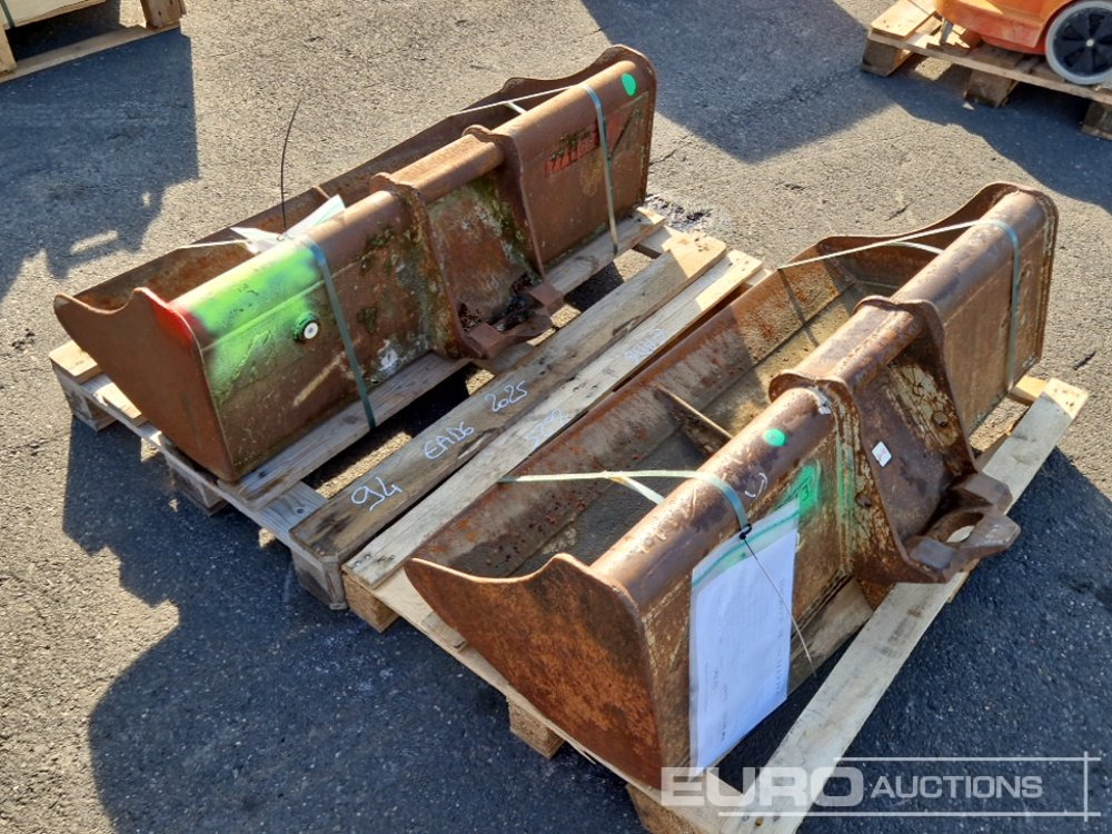 48" Ditching Buckets, ARDEN to suit 2-5 Ton Excavator (2 of) - Bucket: picture 2 48" Ditching Buckets, ARDEN to suit 2-5 Ton Excavator (2 of) - Bucket: picture 2