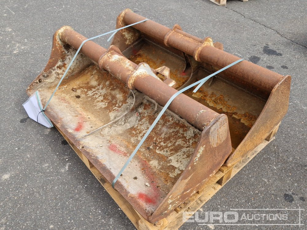 48" Ditching Buckets, ARDEN to suit 2-5 Ton Excavator (2 of) - Bucket: picture 1 48" Ditching Buckets, ARDEN to suit 2-5 Ton Excavator (2 of) - Bucket: picture 1