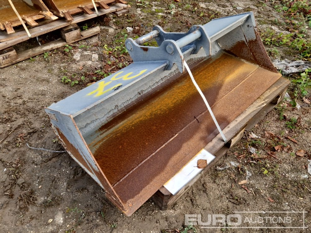 54" Ditching Bucket to suit HS03 - Bucket: picture 4 54" Ditching Bucket to suit HS03 - Bucket: picture 4