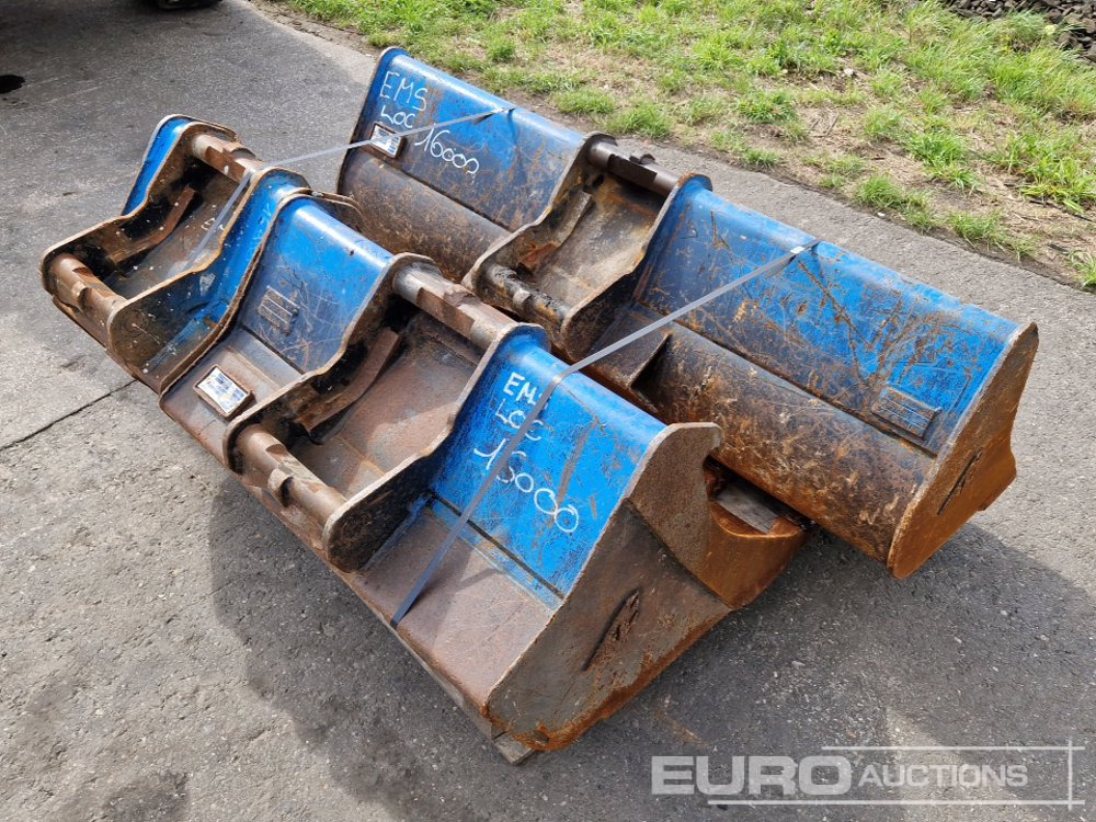 60" Ditching, 32", 16" Digging Buckets to suit ARDEN QA10 - Bucket: picture 3 60" Ditching, 32", 16" Digging Buckets to suit ARDEN QA10 - Bucket: picture 3
