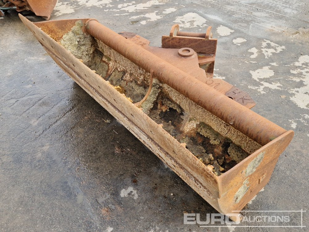 80" Tilt Ditching Bucket - Bucket: picture 1 80" Tilt Ditching Bucket - Bucket: picture 1