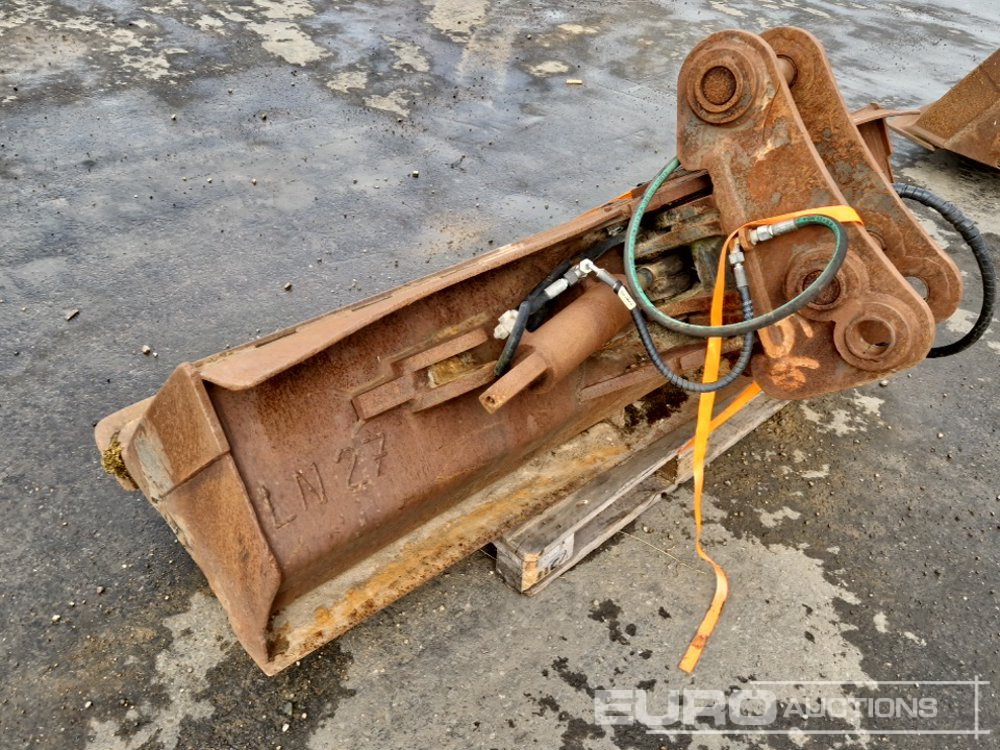 80" Tilt Ditching Bucket - Bucket: picture 2 80" Tilt Ditching Bucket - Bucket: picture 2