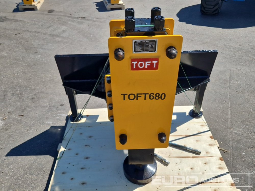 Unused Toft TOFT680 - Attachment for Skid steer loader: picture 5 Unused Toft TOFT680 - Attachment for Skid steer loader: picture 5