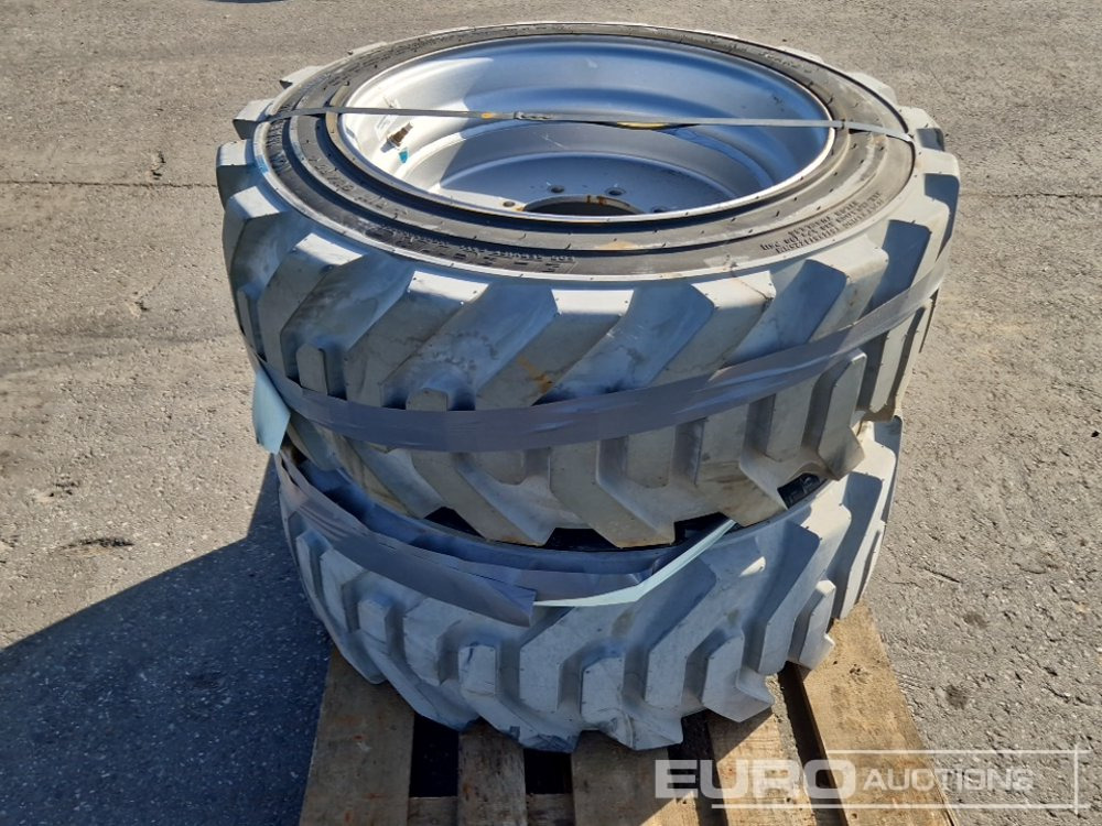 BlackSmith 36x14LL 22.5 Tyres with Rims (2 of) - Tire: picture 2 BlackSmith 36x14LL 22.5 Tyres with Rims (2 of) - Tire: picture 2