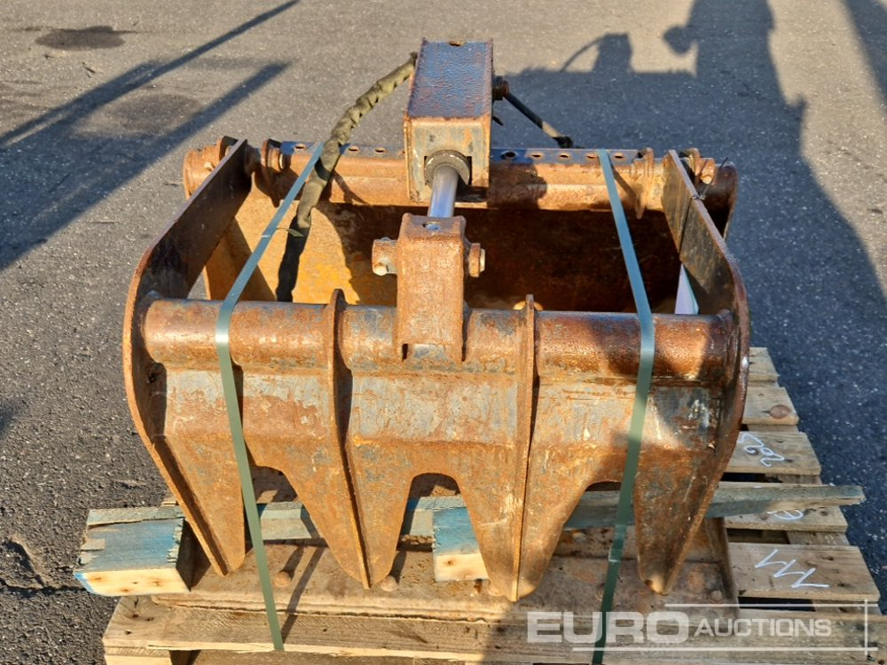 Bobcat 36" Grapple Bucket to suit Skidsteer Loader - Bucket: picture 5 Bobcat 36" Grapple Bucket to suit Skidsteer Loader - Bucket: picture 5