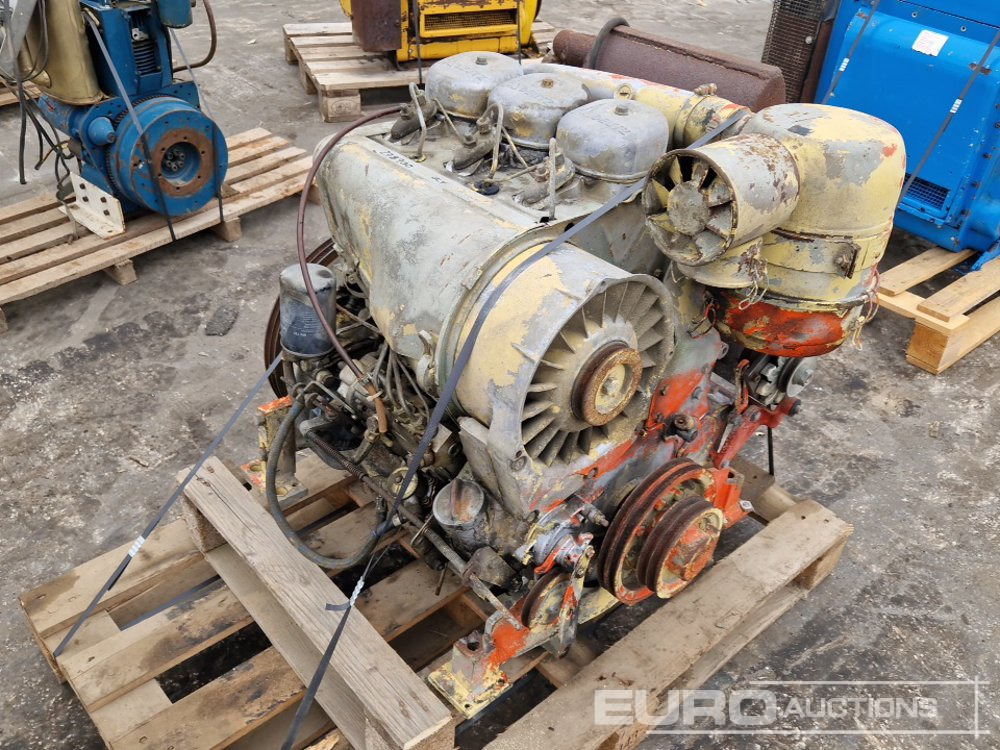 Deutz 3 Cylinder Diesel Engine - Engine: picture 1 Deutz 3 Cylinder Diesel Engine - Engine: picture 1