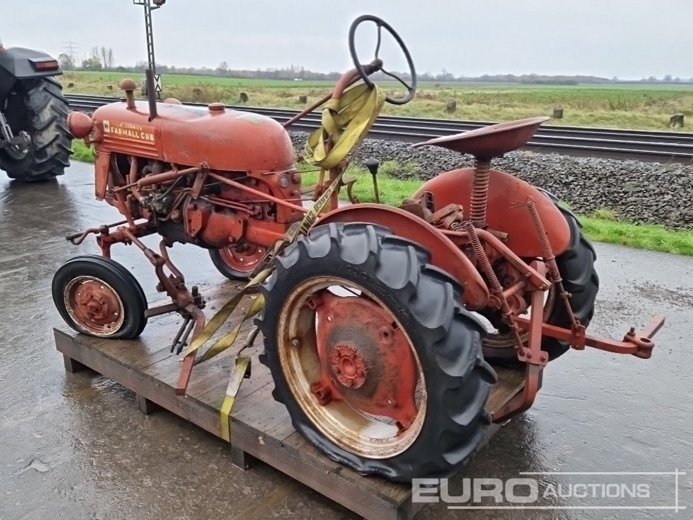 Farmall Cub - Farm tractor: picture 3 Farmall Cub - Farm tractor: picture 3
