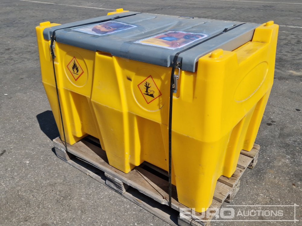 Fuel Bowser - Storage tank: picture 1 Fuel Bowser - Storage tank: picture 1