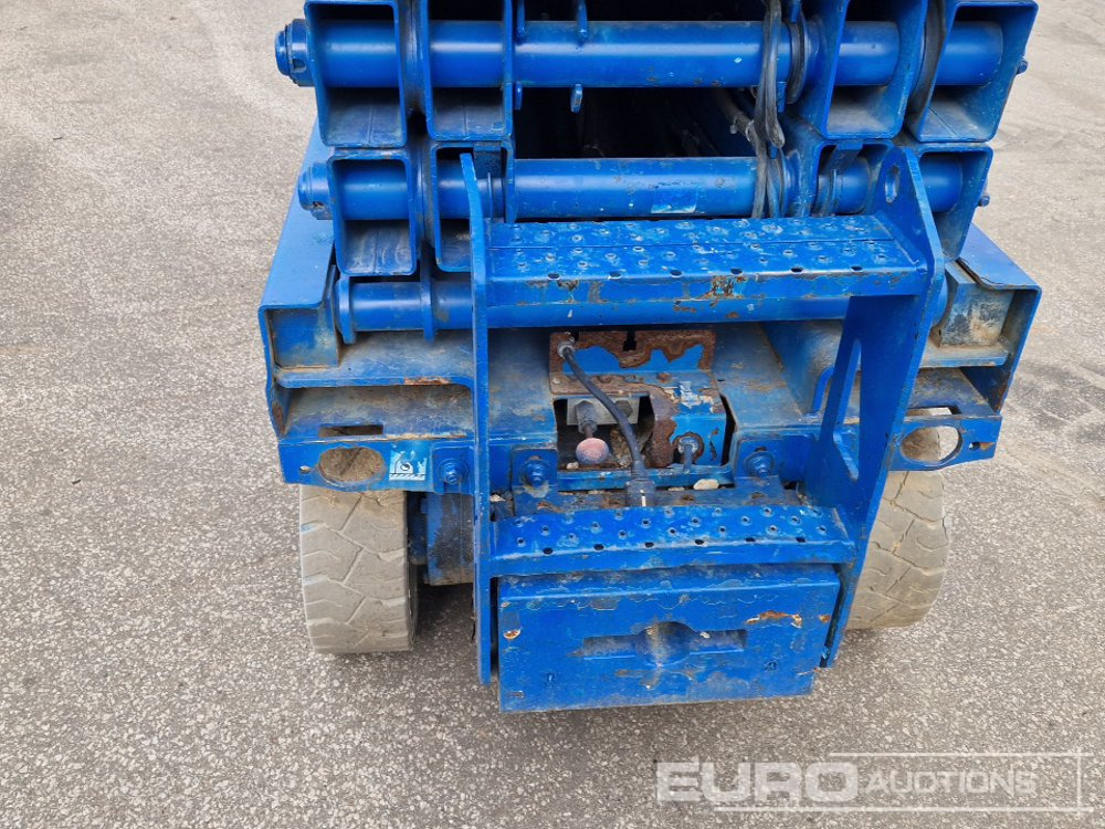 Aerial platform Genie GS-2032: picture 14