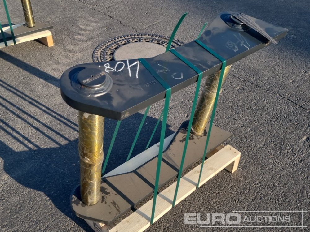 Häner OQ70 implement frame for converting mechanical attachments Internal width: 450mm, Centre distance: 600 mm, Axle diameter: 70 mm - Quick coupler: picture 2 Häner OQ70 implement frame for converting mechanical attachments Internal width: 450mm, Centre distance: 600 mm, Axle diameter: 70 mm - Quick coupler: picture 2