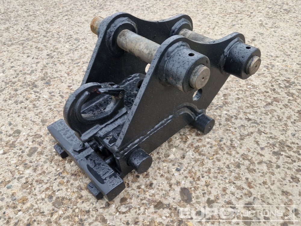 Hydraulic Quick Coupler CW05 to suit Volvo ECR35/40D - Bucket: picture 1 Hydraulic Quick Coupler CW05 to suit Volvo ECR35/40D - Bucket: picture 1