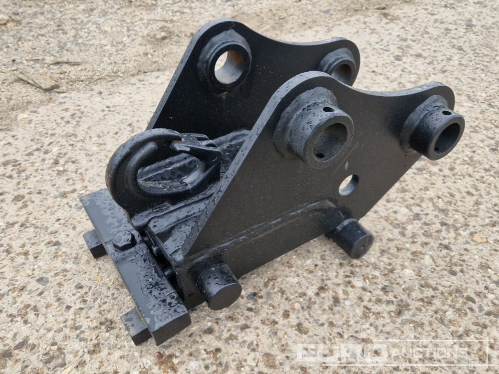 Hydraulic Quick Coupler CW05 to suit Volvo ECR35/40D - Bucket: picture 3 Hydraulic Quick Coupler CW05 to suit Volvo ECR35/40D - Bucket: picture 3