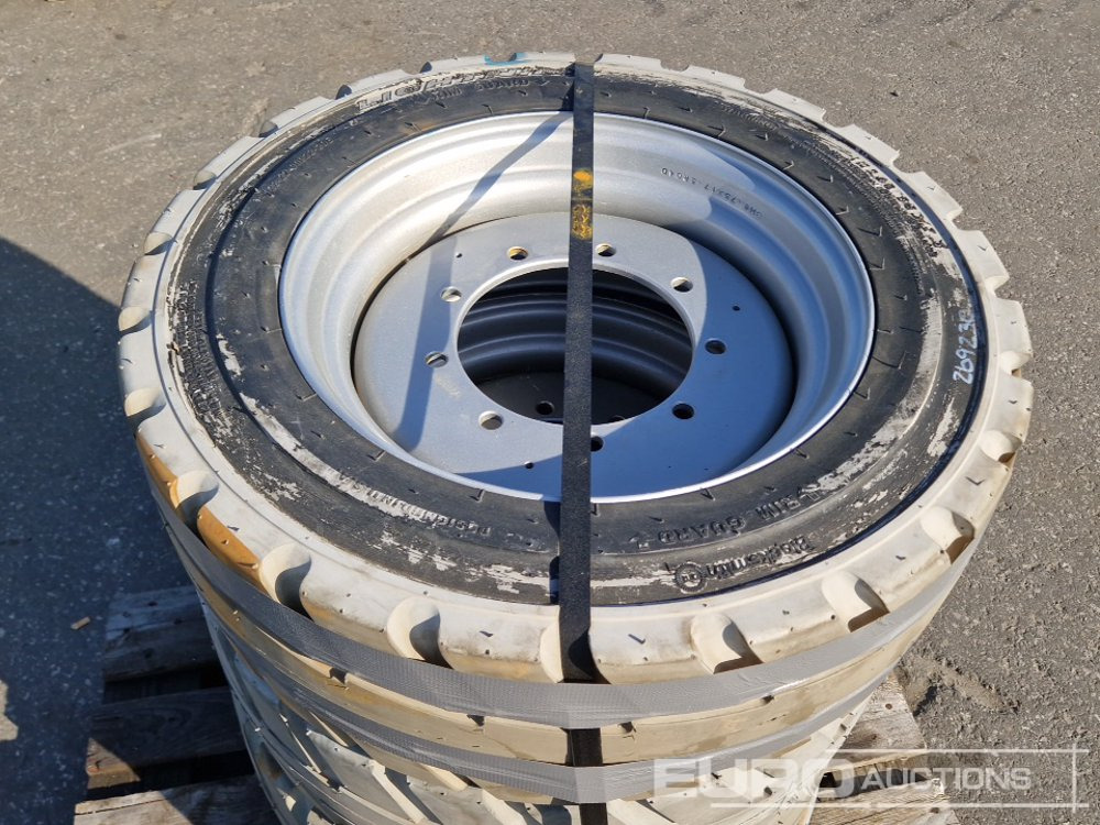 IN240/55D17.5 Tyres with Rims (4 of) - Tire: picture 5 IN240/55D17.5 Tyres with Rims (4 of) - Tire: picture 5