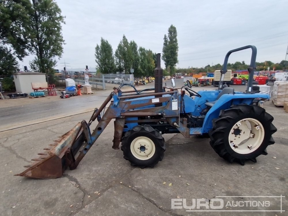 Iseki TS35F - Compact tractor: picture 2 Iseki TS35F - Compact tractor: picture 2