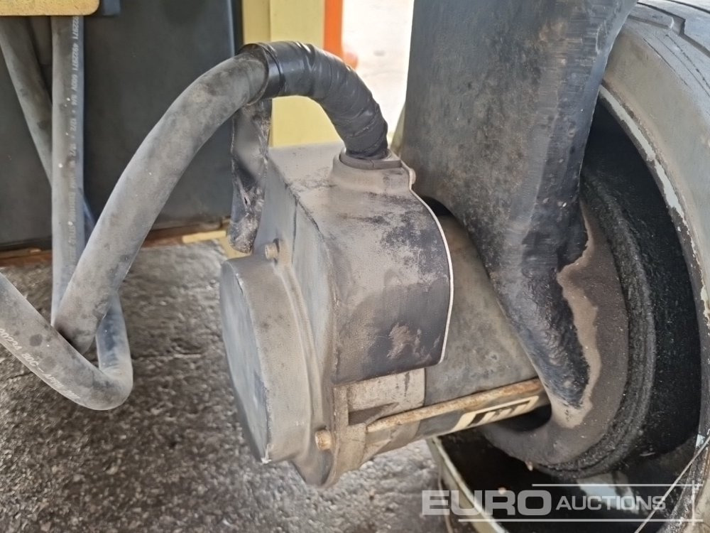 Scissor lift JLG 2630ES: picture 12 Scissor lift JLG 2630ES: picture 12