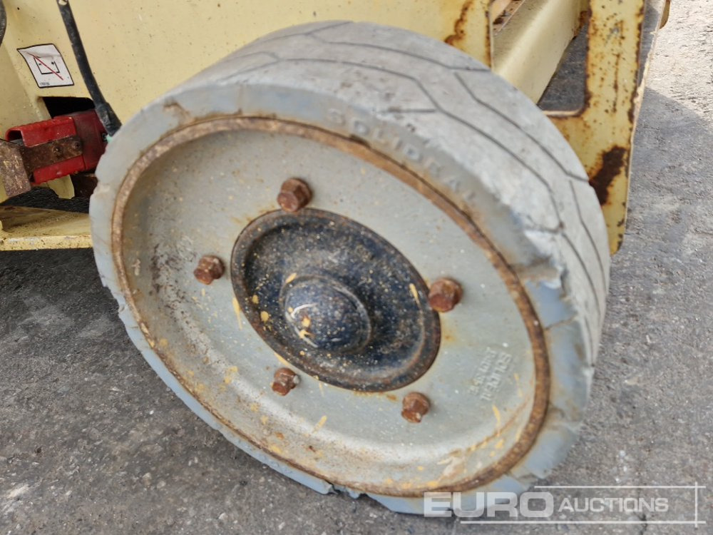 Scissor lift JLG 3246ES: picture 9 Scissor lift JLG 3246ES: picture 9