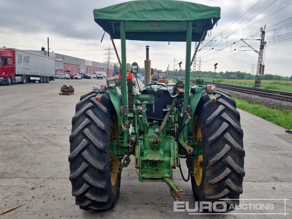John Deere 2030 - Farm tractor: picture 4 John Deere 2030 - Farm tractor: picture 4