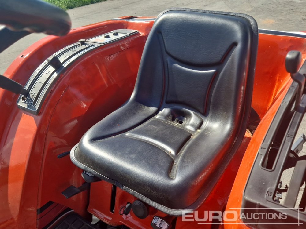 Compact tractor Kubota GT-3DT: picture 19