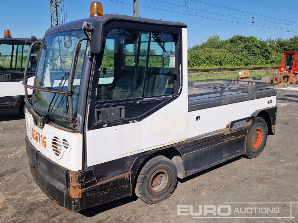 Linde P250 - Tow tractor: picture 1 Linde P250 - Tow tractor: picture 1