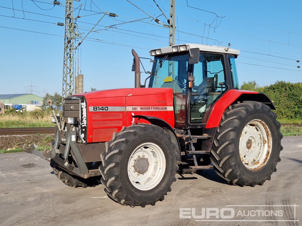 Massey Ferguson 8140 - Farm tractor: picture 1 Massey Ferguson 8140 - Farm tractor: picture 1