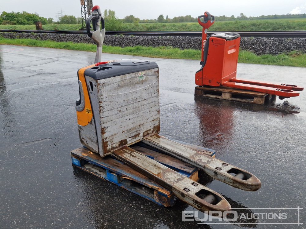 2007 Still EXU16 - Material handling equipment: picture 4 2007 Still EXU16 - Material handling equipment: picture 4