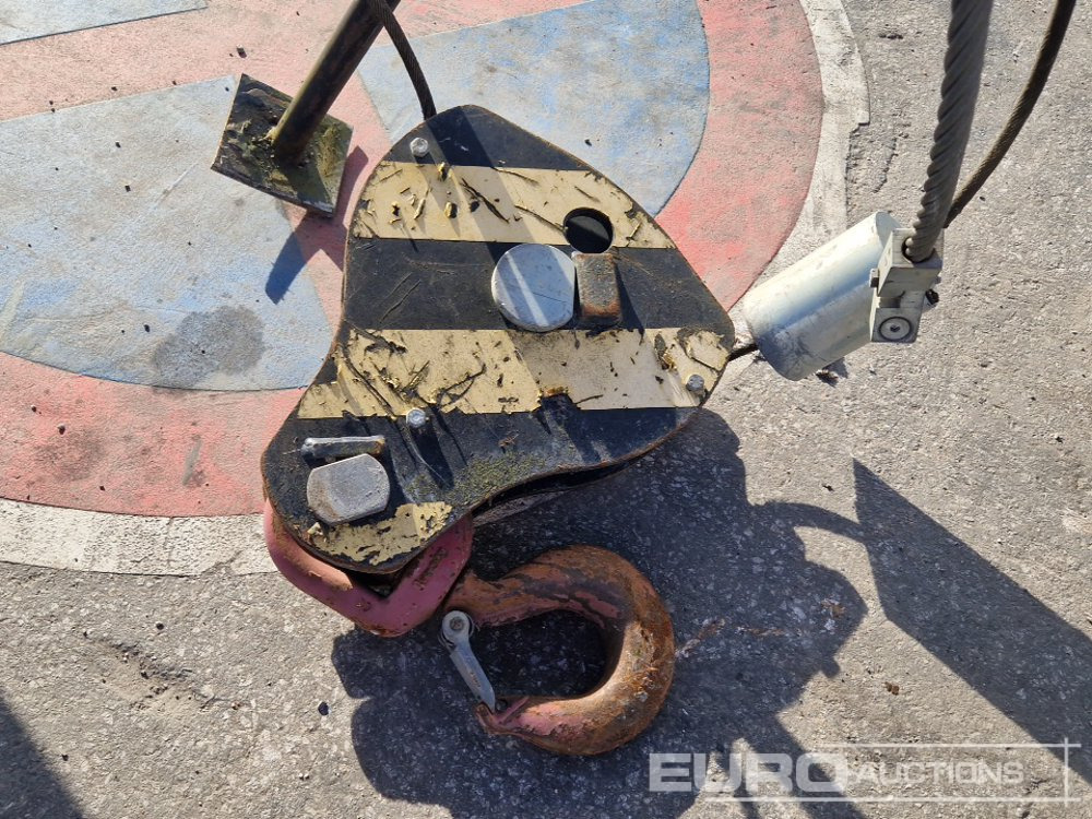 2012 Manitou PT2000 - Material handling equipment: picture 5 2012 Manitou PT2000 - Material handling equipment: picture 5