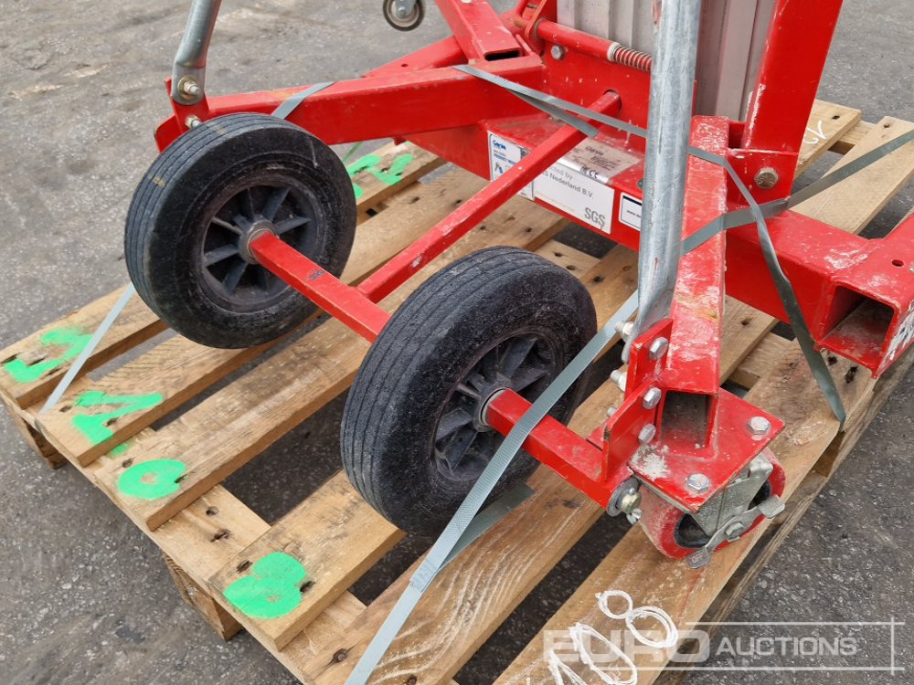 2021 Genie SLC-18 - Material handling equipment: picture 5 2021 Genie SLC-18 - Material handling equipment: picture 5