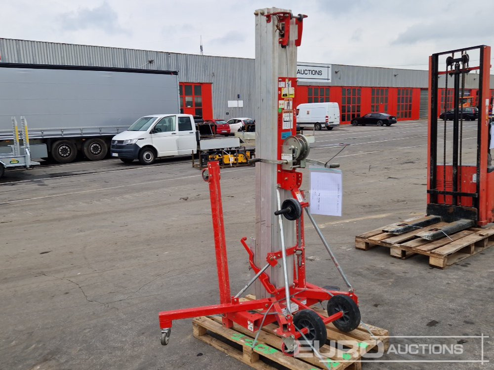 2021 Genie SLC-18 - Material handling equipment: picture 2 2021 Genie SLC-18 - Material handling equipment: picture 2