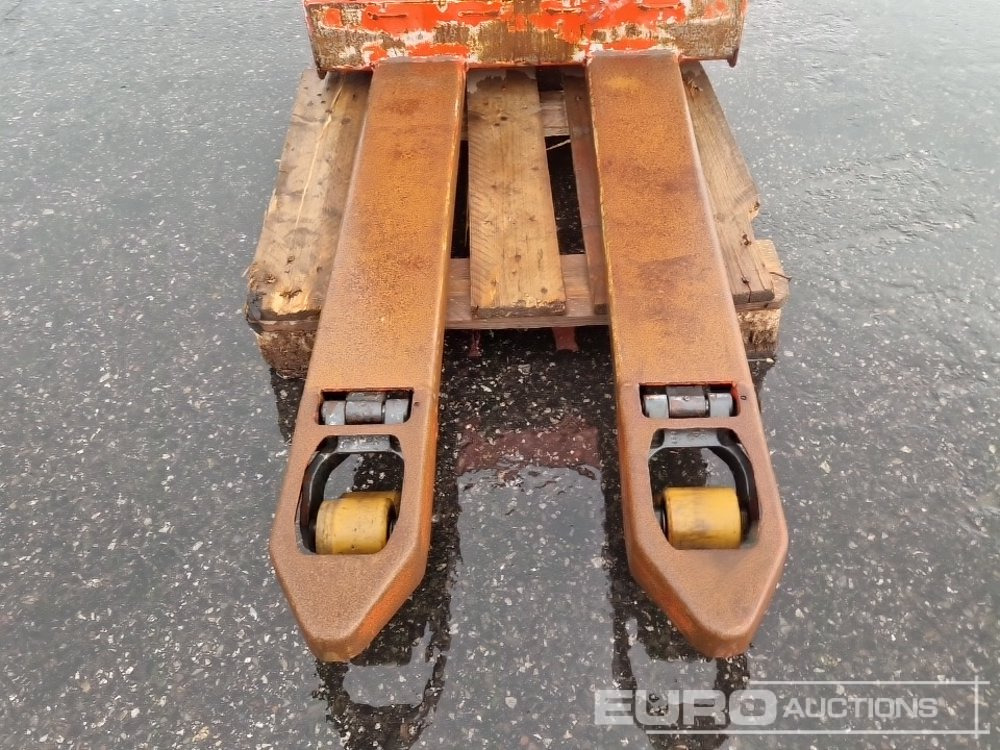 Linde 30AP01 Electric Walk Behind Pallet Truck - Material handling equipment: picture 5 Linde 30AP01 Electric Walk Behind Pallet Truck - Material handling equipment: picture 5