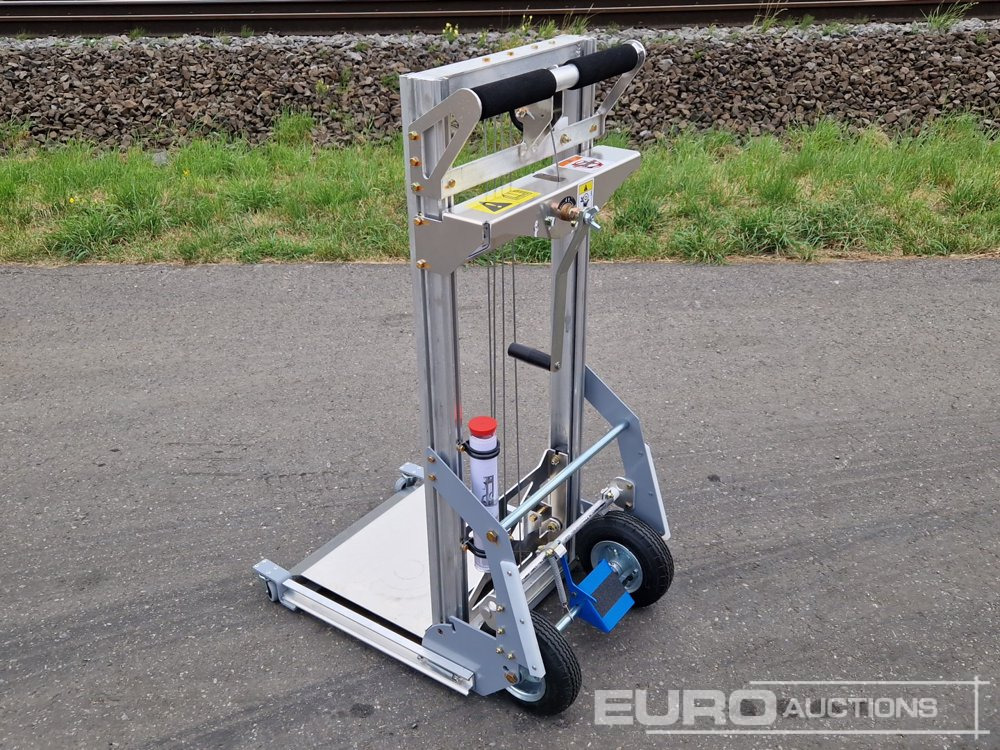 Unused Genie LL5.5 - Material handling equipment: picture 3 Unused Genie LL5.5 - Material handling equipment: picture 3