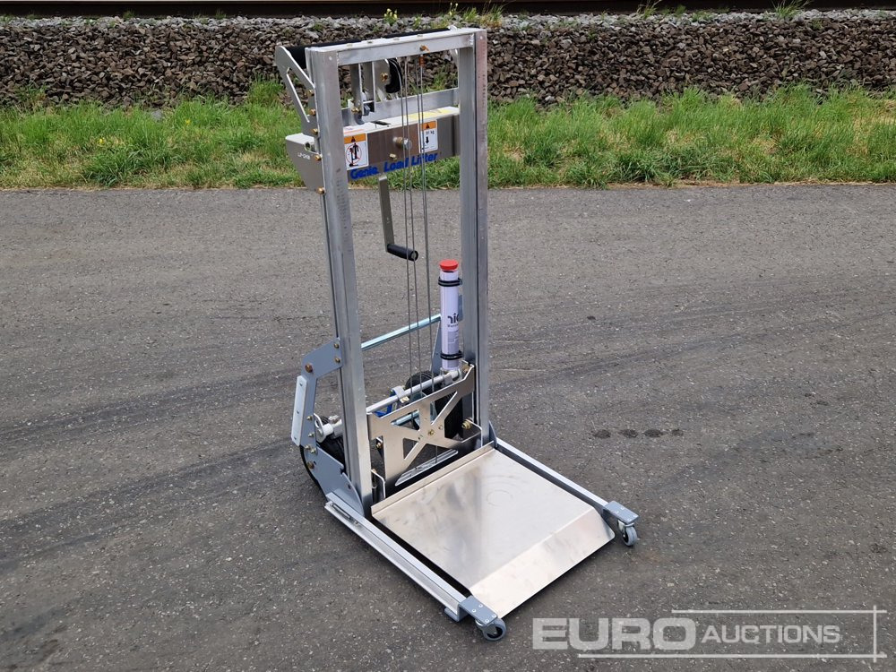 Unused Genie LL5.5 - Material handling equipment: picture 5 Unused Genie LL5.5 - Material handling equipment: picture 5
