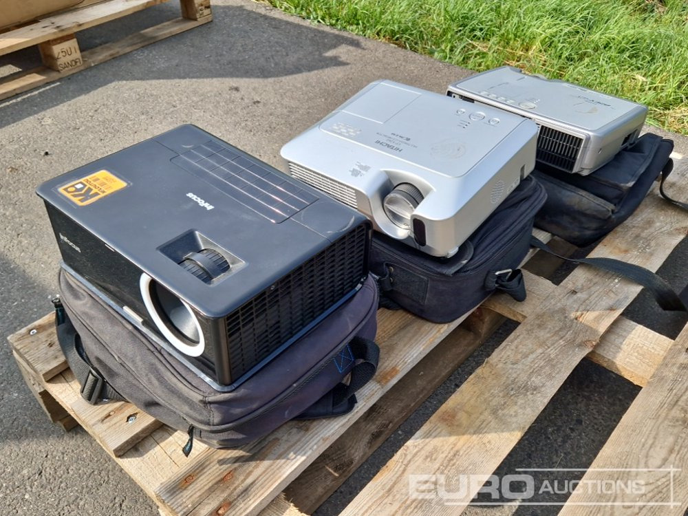 Multimedia LCD Projector to suit Hitachi (3 of) - Construction equipment: picture 1 Multimedia LCD Projector to suit Hitachi (3 of) - Construction equipment: picture 1