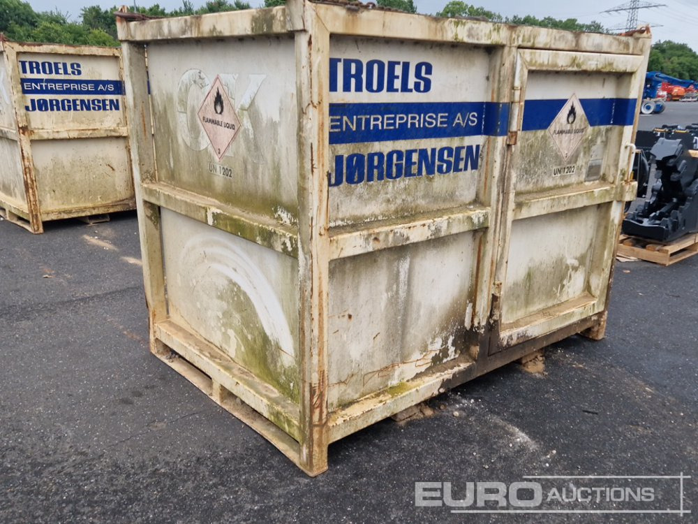 ROUG 1,900 Litre Fuel Tank - Storage tank: picture 5 ROUG 1,900 Litre Fuel Tank - Storage tank: picture 5