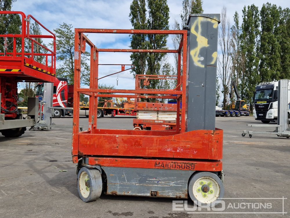 SkyJack Vertical Electric Manlift - Aerial platform: picture 2 SkyJack Vertical Electric Manlift - Aerial platform: picture 2