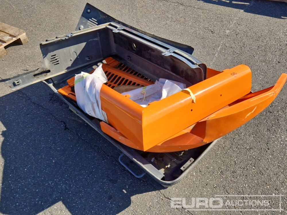 Bonnet Parts to suit Bobcat E85 - Spare parts: picture 3 Bonnet Parts to suit Bobcat E85 - Spare parts: picture 3