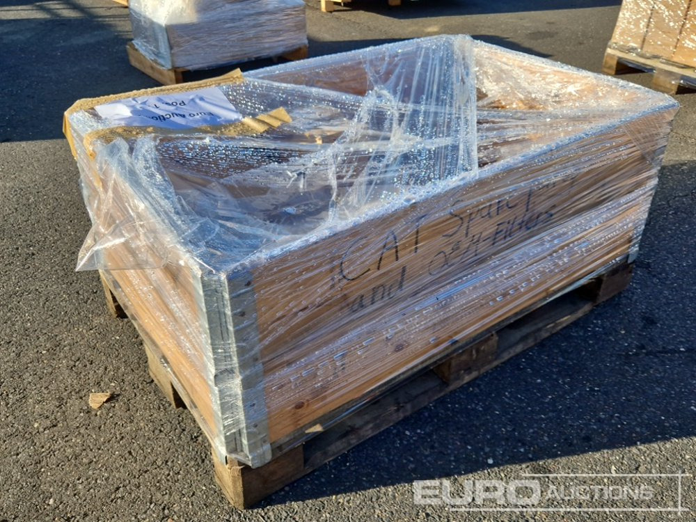 CAT Pallet of Assorted Service / Maintance Parts - Spare parts: picture 2 CAT Pallet of Assorted Service / Maintance Parts - Spare parts: picture 2