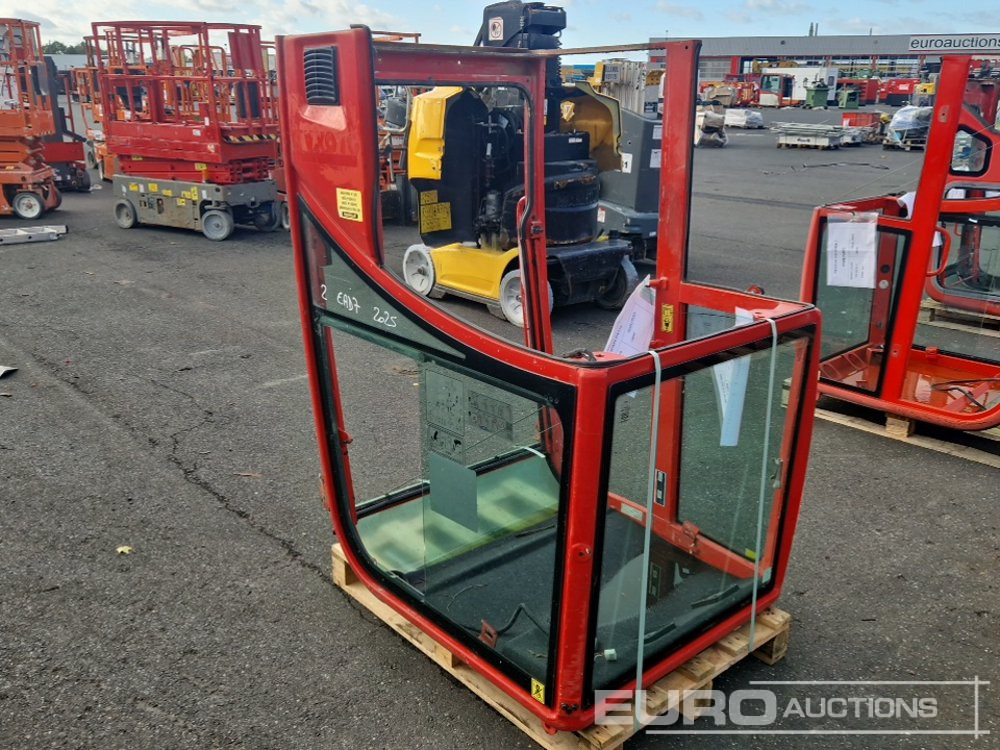 Cabin to suit Volvo ECR25D - Spare parts for Excavator: picture 4 Cabin to suit Volvo ECR25D - Spare parts for Excavator: picture 4