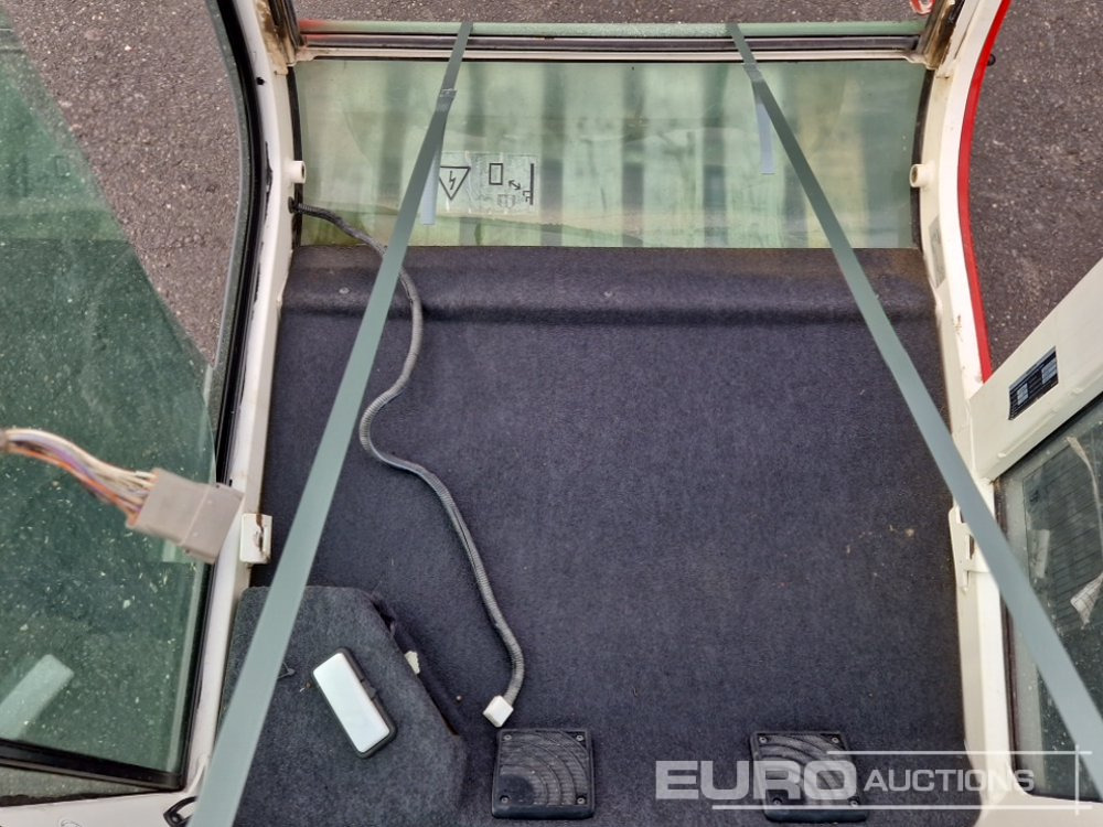 Cabin to suit Volvo ECR25D - Spare parts for Excavator: picture 5 Cabin to suit Volvo ECR25D - Spare parts for Excavator: picture 5
