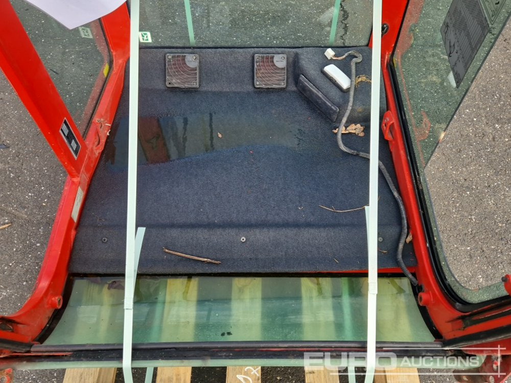 Cabin to suit Volvo ECR25D - Spare parts for Excavator: picture 5 Cabin to suit Volvo ECR25D - Spare parts for Excavator: picture 5