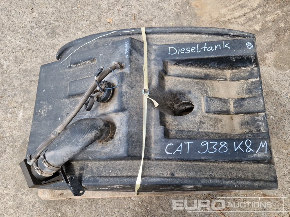 Diesel Tank to suit CAT 938 - Spare parts: picture 5 Diesel Tank to suit CAT 938 - Spare parts: picture 5