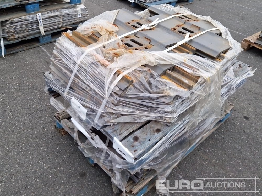 Track Plates to suit Volvo - Spare parts for Excavator: picture 2 Track Plates to suit Volvo - Spare parts for Excavator: picture 2