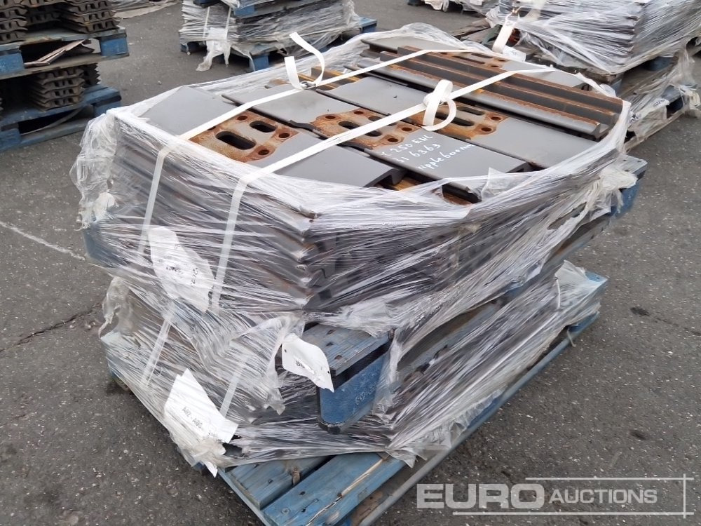 Track Plates to suit Volvo - Spare parts for Excavator: picture 4 Track Plates to suit Volvo - Spare parts for Excavator: picture 4