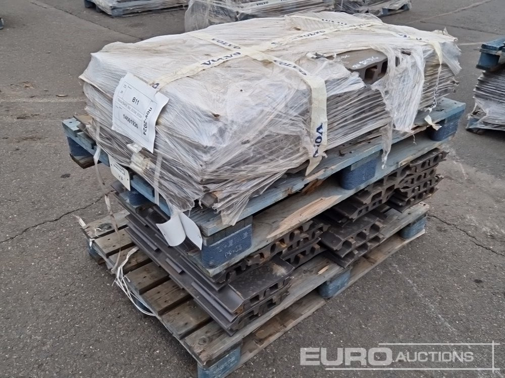 Track Plates to suit Volvo - Spare parts for Excavator: picture 4 Track Plates to suit Volvo - Spare parts for Excavator: picture 4