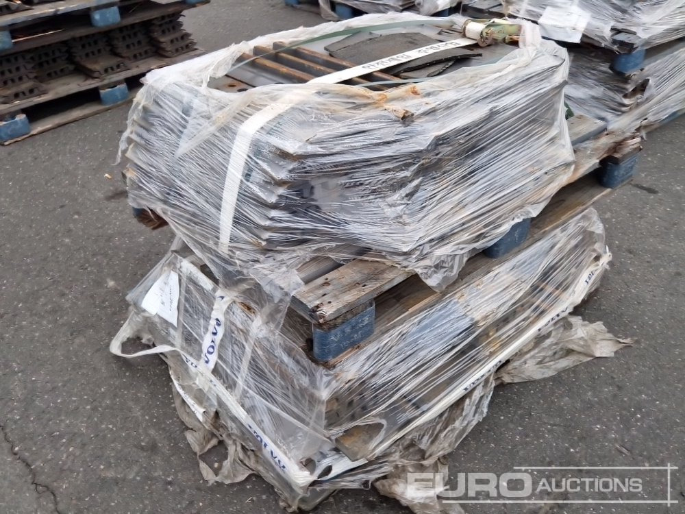Track Plates to suit Volvo - Spare parts for Excavator: picture 2 Track Plates to suit Volvo - Spare parts for Excavator: picture 2