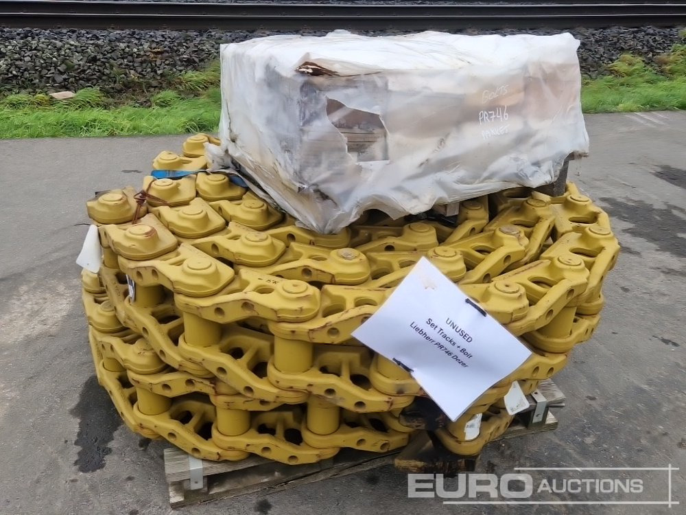 Unused Steel Track Chain with Bolts suit Liebherr Dozer - Spare parts: picture 1 Unused Steel Track Chain with Bolts suit Liebherr Dozer - Spare parts: picture 1