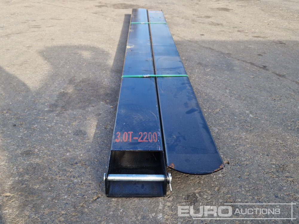 Unused 2025 HCHI 2200mm Fork Extensions to suit 3 Ton Forklift - Workshop equipment: picture 4 Unused 2025 HCHI 2200mm Fork Extensions to suit 3 Ton Forklift - Workshop equipment: picture 4