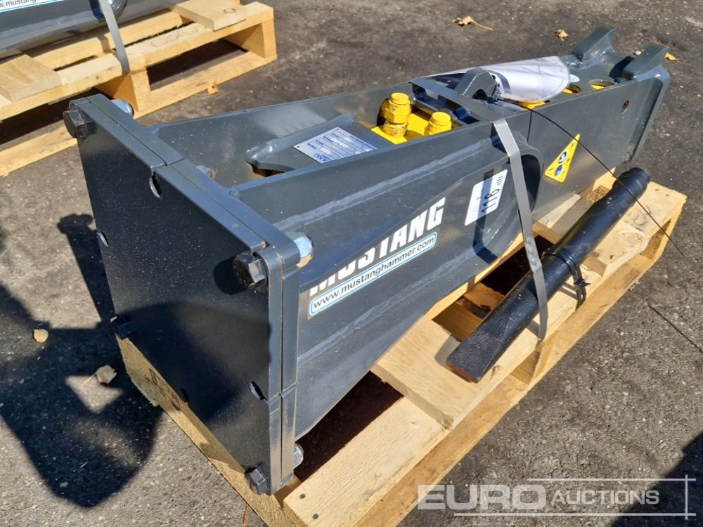 Unused 2025 Mustang HM102 - Hydraulic hammer: picture 3 Unused 2025 Mustang HM102 - Hydraulic hammer: picture 3