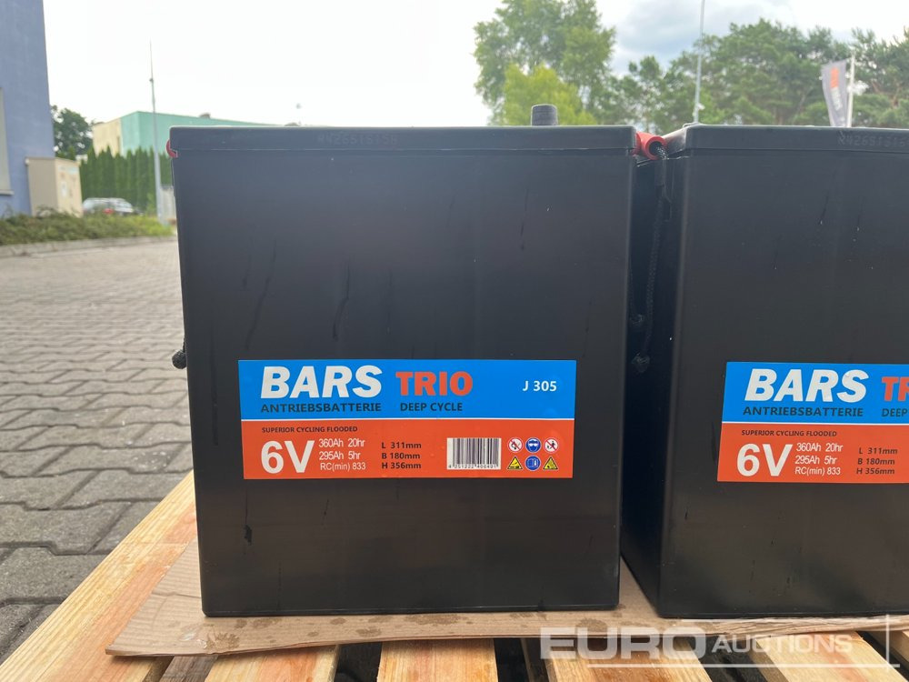 Unused BARS J30 Batteries (8 of) - Workshop equipment: picture 2 Unused BARS J30 Batteries (8 of) - Workshop equipment: picture 2